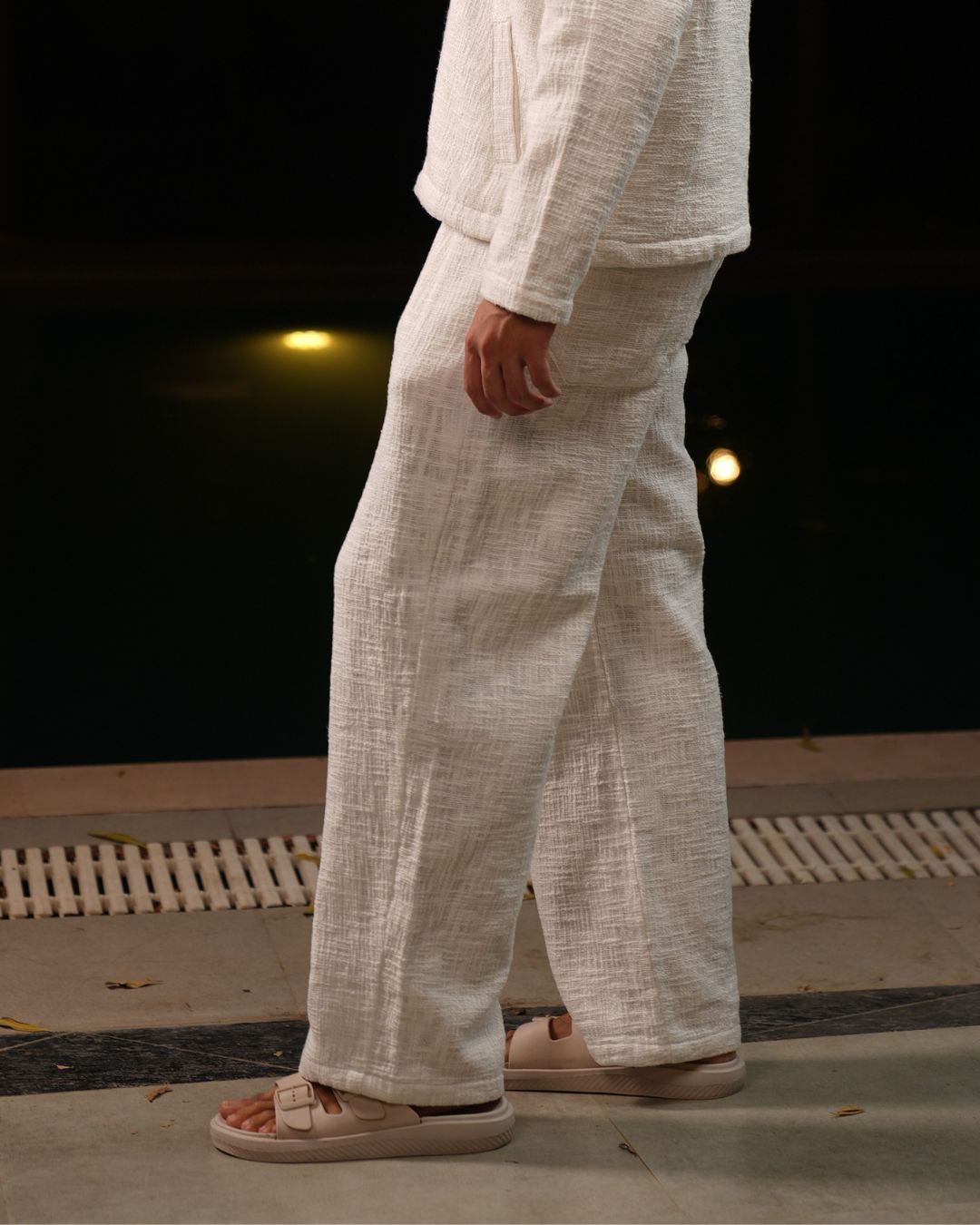TEXTURED PANT