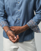 BLUE ESSENTIAL SHIRT