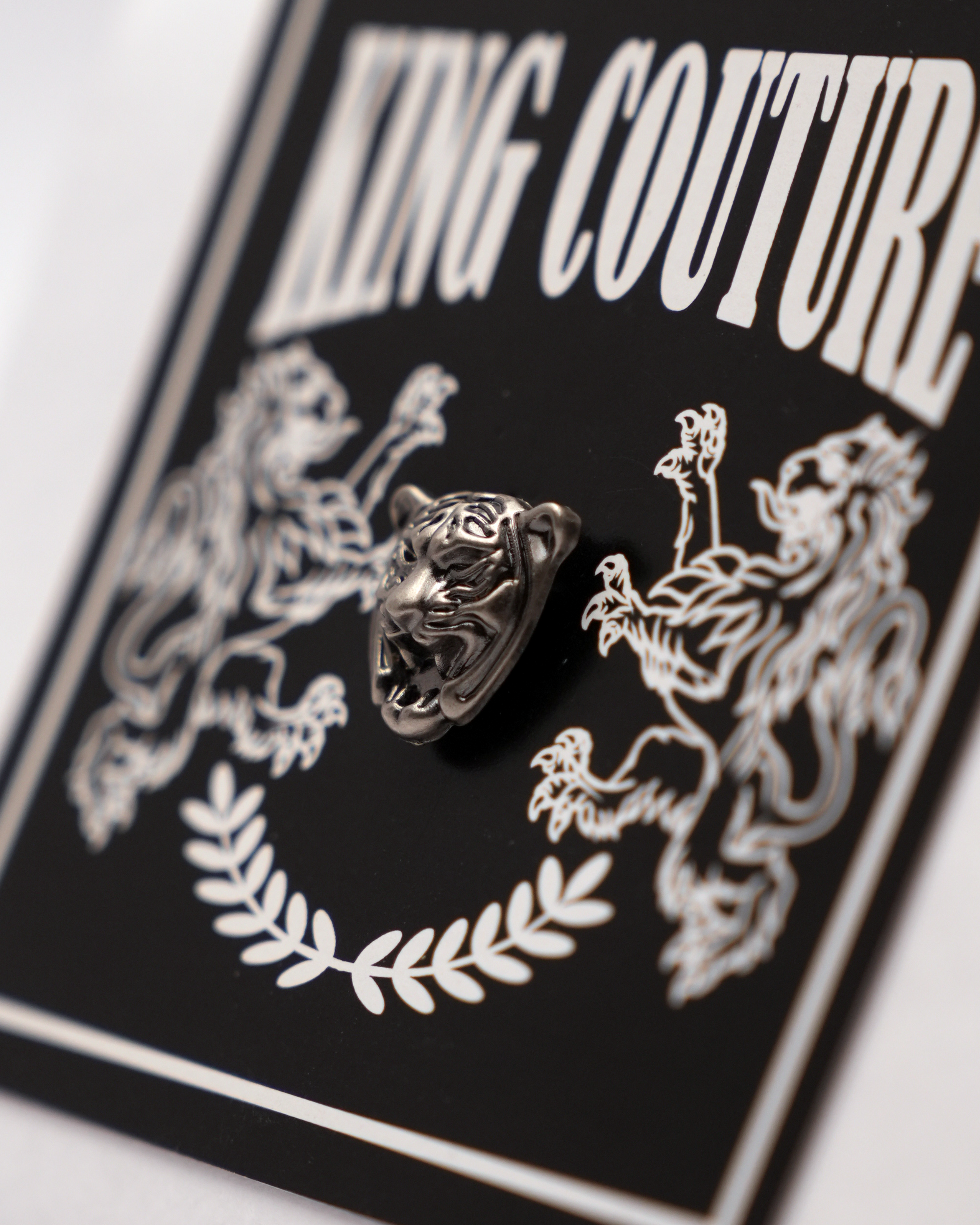 ROYAL ROAR PIN