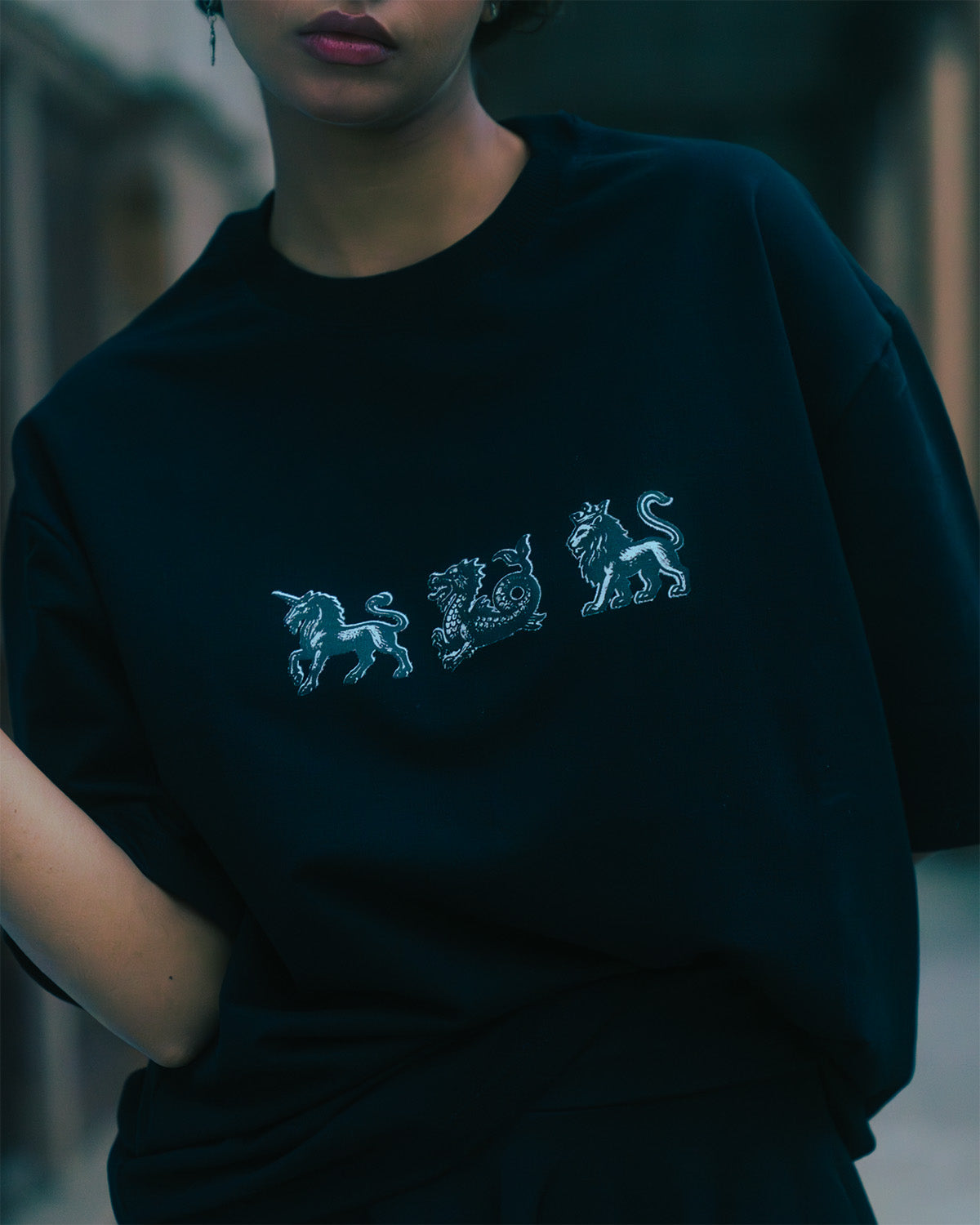 ANIMAL CREST TEE
